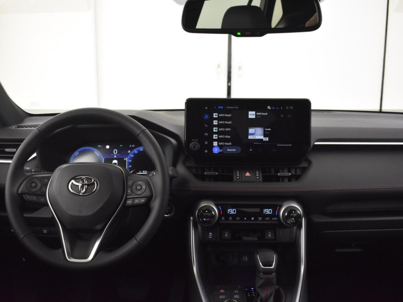 Toyota RAV4 AWD 2.5 Plug - In Hybrid Dynamic 300 | PDC V+A | Stoelverwarming