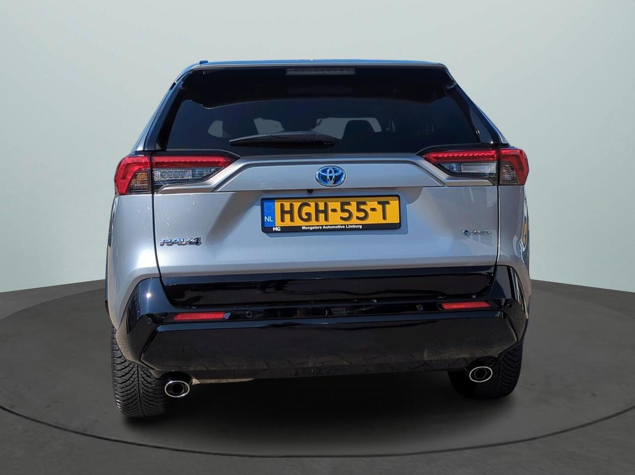 Toyota RAV4 2.5 Plug-in Hybrid AWD Style Innovation Pack | Rijklaar | AllSeasonBanden | Trekhaak |