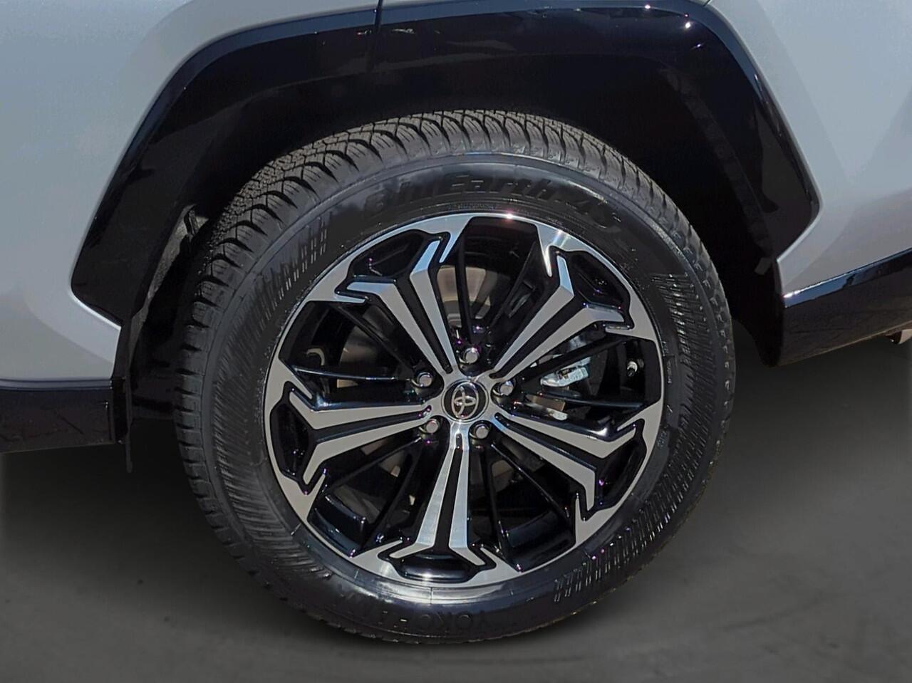 Toyota RAV4 2.5 Plug-in Hybrid AWD Style Innovation Pack | Rijklaar | AllSeasonBanden | Trekhaak |