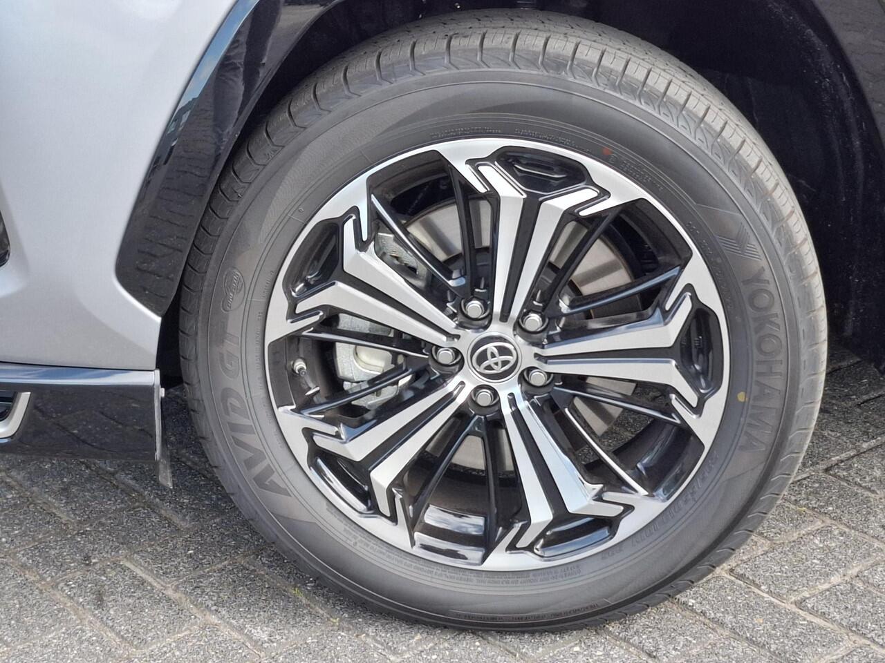 Toyota RAV4 2.5 Plug-in Hybrid AWD Bi-Tone Plus | Schuif/kantel dak | JBL | BSM | Stoel verw+ventilatie | 360gr. camera | HUD |