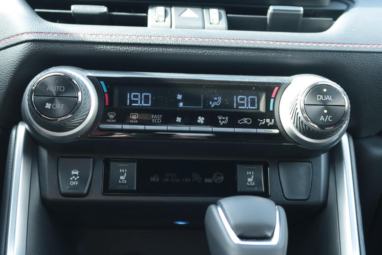 Toyota RAV4 2.5 Plug-in Hybrid AWD Dynamic, Leder, Trekhaak , Alarm