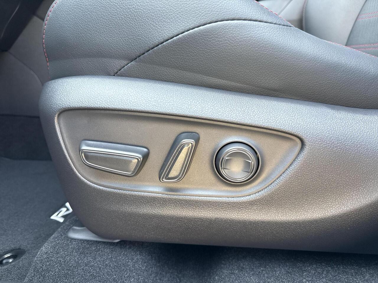 Toyota RAV4 2.5 Plug-in Hybrid AWD Bi-Tone Plus **STOELVENTILATIE/ PANORAMA DAK/ 360 CAMERA/ GEHEUGENSTOEL**