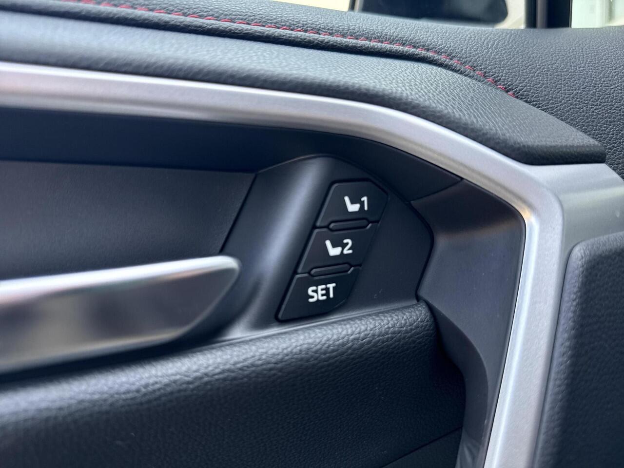 Toyota RAV4 2.5 Plug-in Hybrid AWD Bi-Tone Plus **STOELVENTILATIE/ PANORAMA DAK/ 360 CAMERA/ GEHEUGENSTOEL**