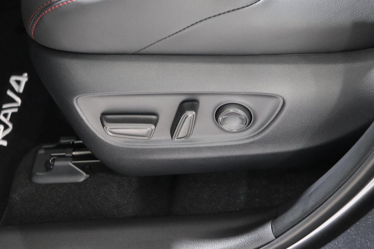 Toyota RAV4 2.5 Plug-in Hybrid AWD Bi-Tone Plus, Demovoordeel, Pano, JBL, BSM, Leder, Apple Carplay/Android Auto!