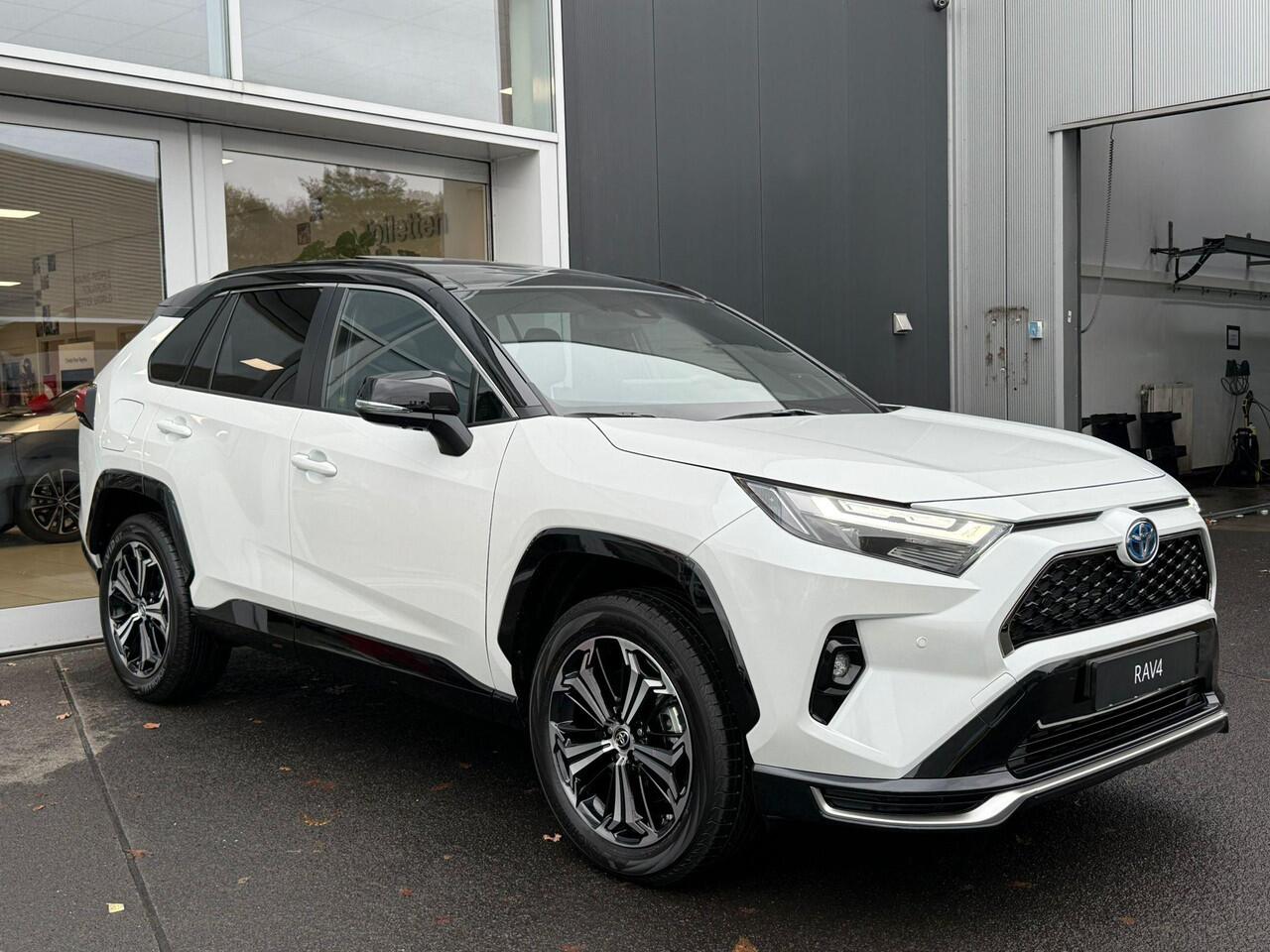 Toyota RAV4 2.5 Plug-in Hybrid AWD Bi-Tone Plus NIEUW! Direct leverbaar, laatste in het NL!