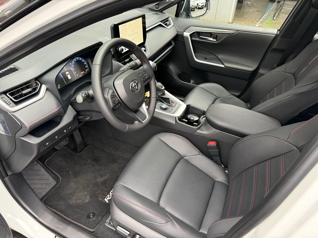 Toyota RAV4 2.5 Plug-in Hybrid AWD Bi-Tone Plus NIEUW! Direct leverbaar, laatste in het NL!