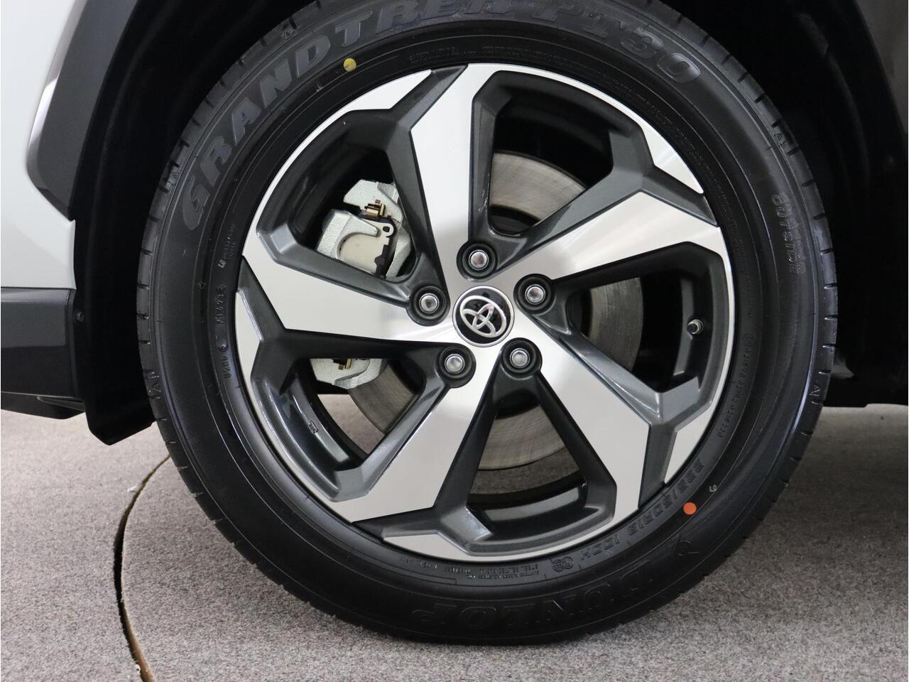 Toyota RAV4 2.5 Plug-in Hybrid AWD Style, Schuifdak, JBL audio , Stuurverwarming