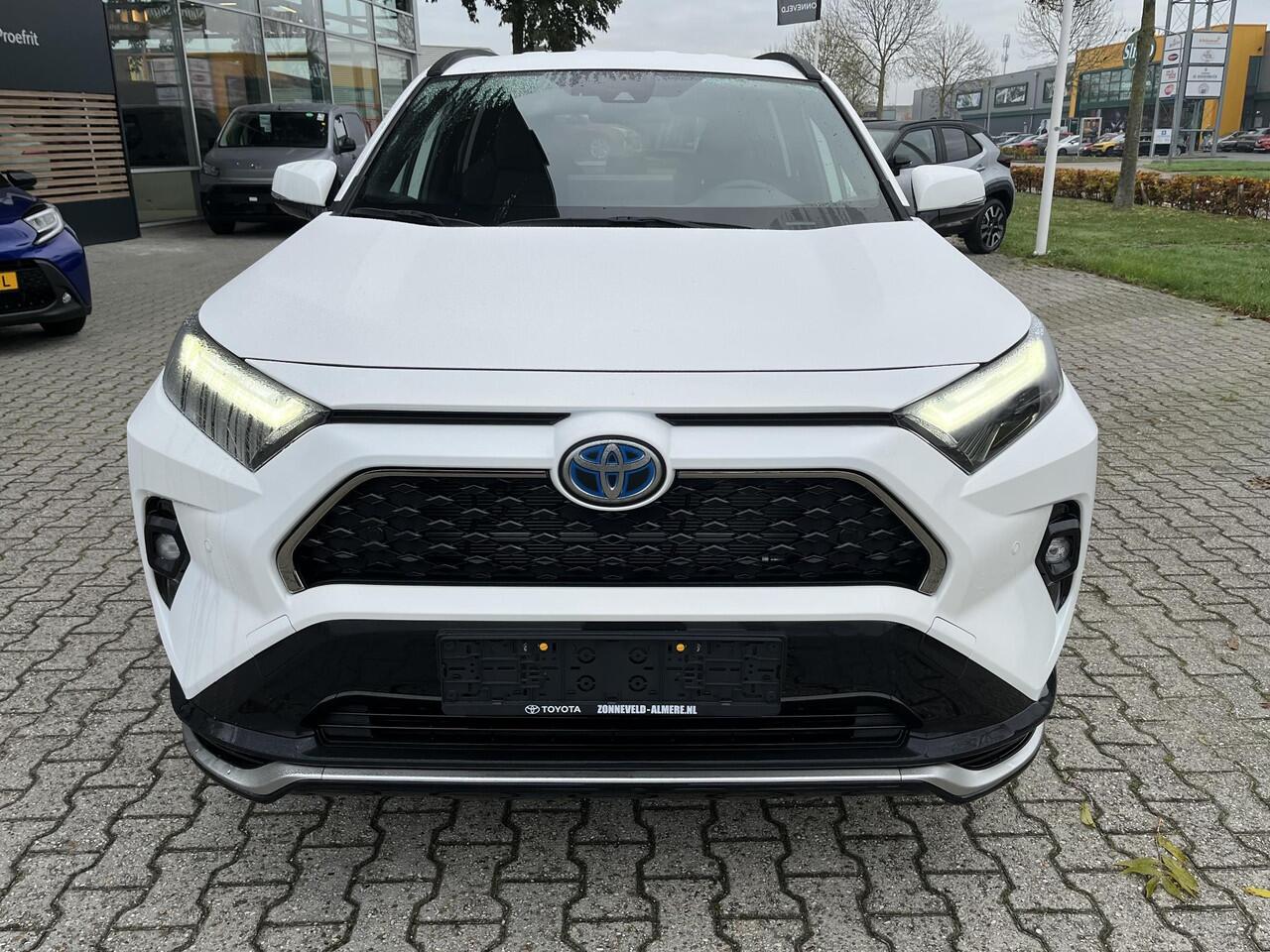 Toyota RAV4 2.5 Plug-in Hybrid AWD Dynamic 306pk NIEUW NIEUW! Nu uit voorraad leverbaar!