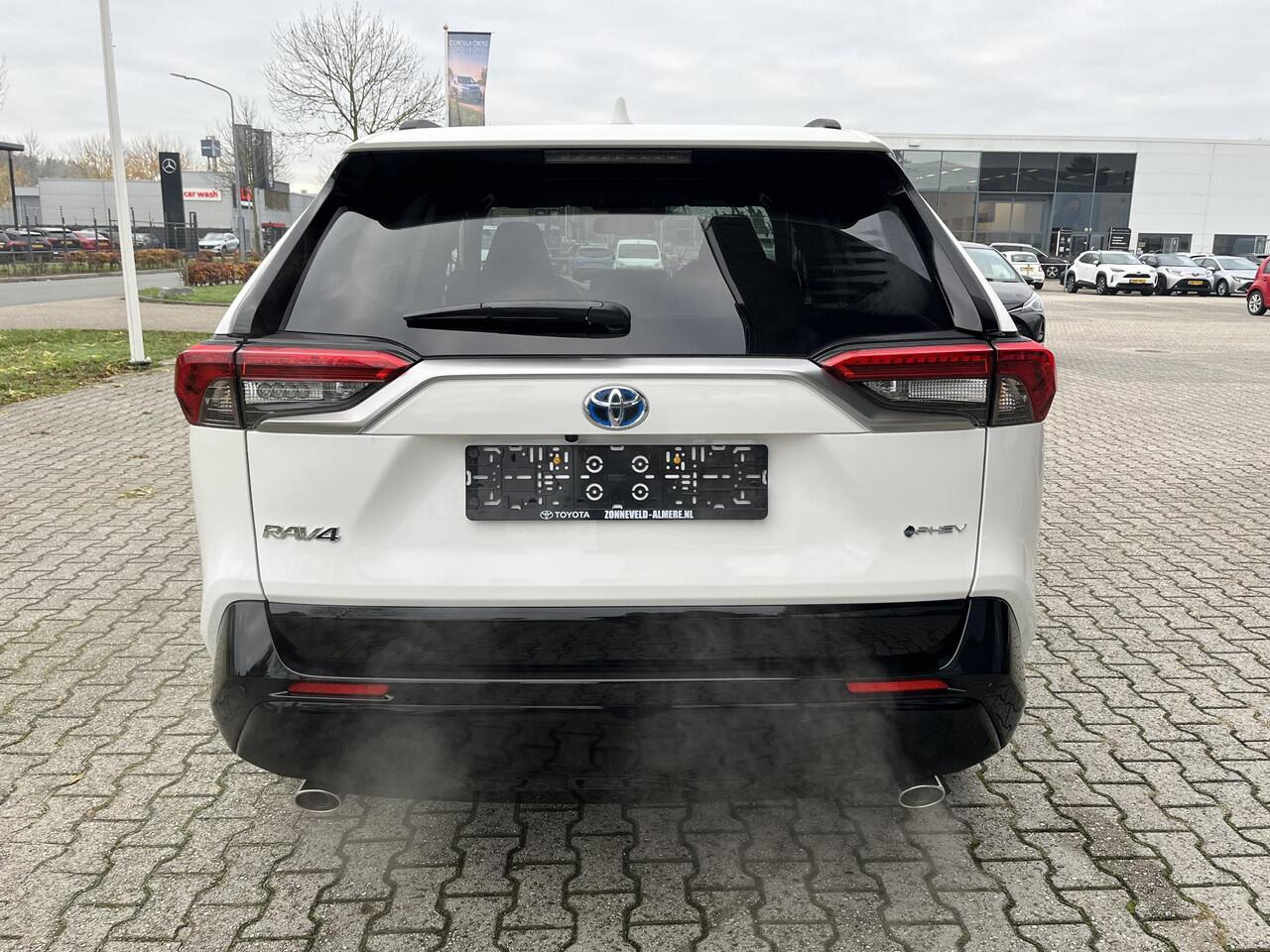 Toyota RAV4 2.5 Plug-in Hybrid AWD Dynamic 306pk NIEUW NIEUW! Nu uit voorraad leverbaar!