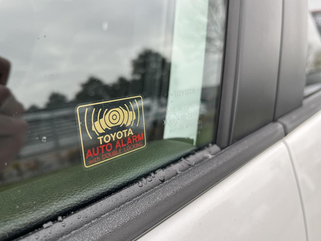 Toyota RAV4 2.5 Plug-in Hybrid AWD Dynamic 306pk NIEUW NIEUW! Nu uit voorraad leverbaar!