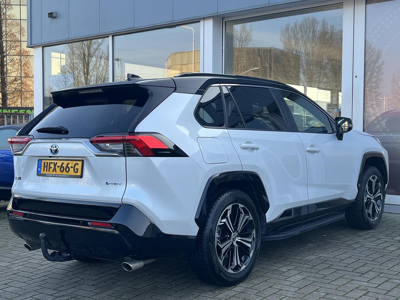 Toyota RAV4 2.5 Plug-in Hybrid AWD Style Innovation | Bearlock | Trekhaak | Schuifdak | JBL | HUD