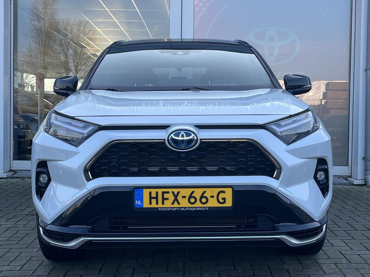 Toyota RAV4 2.5 Plug-in Hybrid AWD Style Innovation | Bearlock | Trekhaak | Schuifdak | JBL | HUD