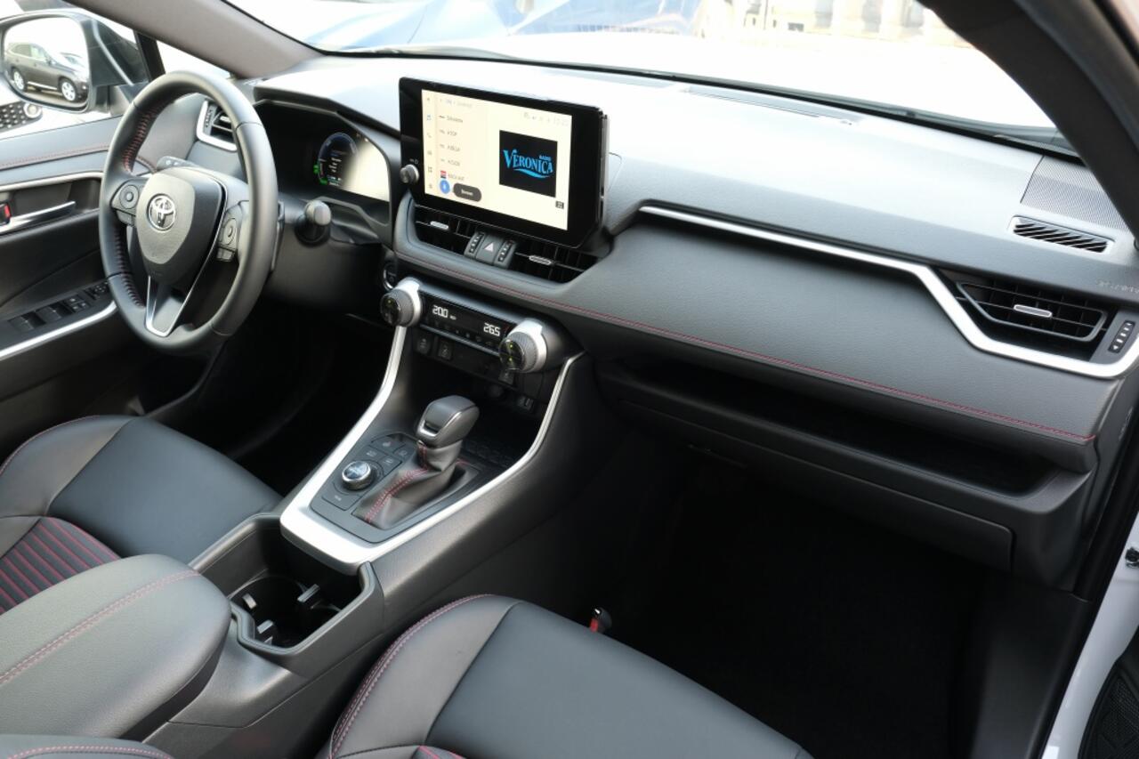 Toyota RAV4 Plug-in Hybrid 300 Style Automaat | Apple Carplay / Android auto