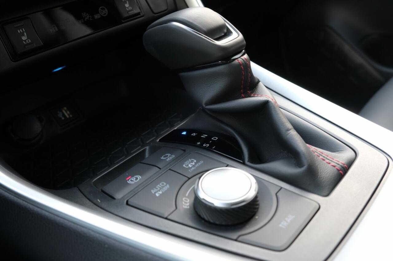 Toyota RAV4 Plug-in Hybrid 300 Style Automaat | Apple Carplay / Android auto