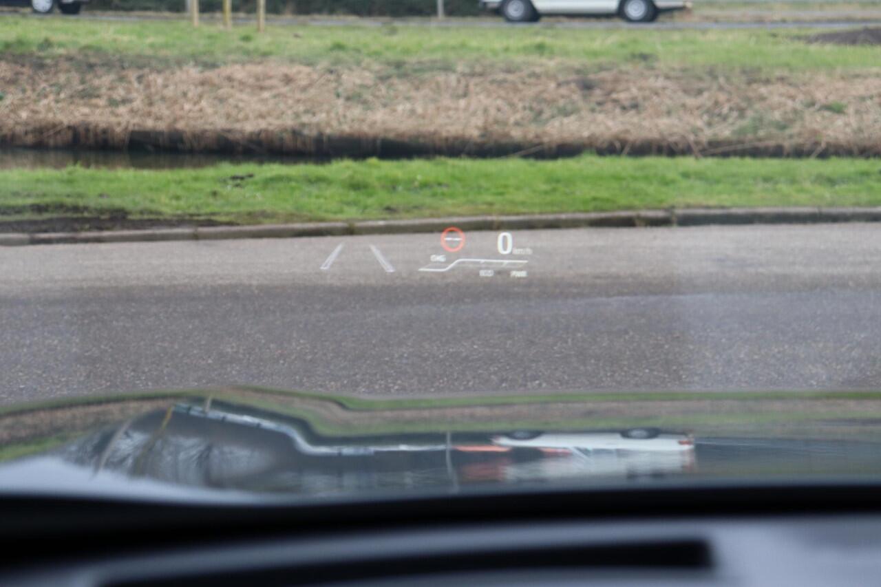 Toyota RAV4 2.5 Plug-in Hybrid AWD Style, JBL Audio, BSM, Apple Carplay, Android Auto, Elek bediende achterklep.