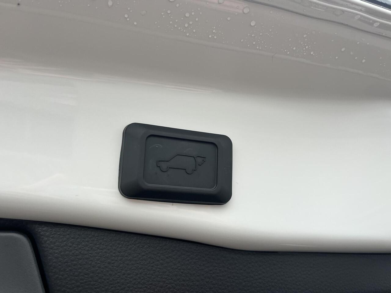 Toyota RAV4 Bi-tone Navigatie, Stuurwiel- & Stoelverwarming, LED, PDC, LMV, Elek. bestuurdersstoel, Leder/alcantara