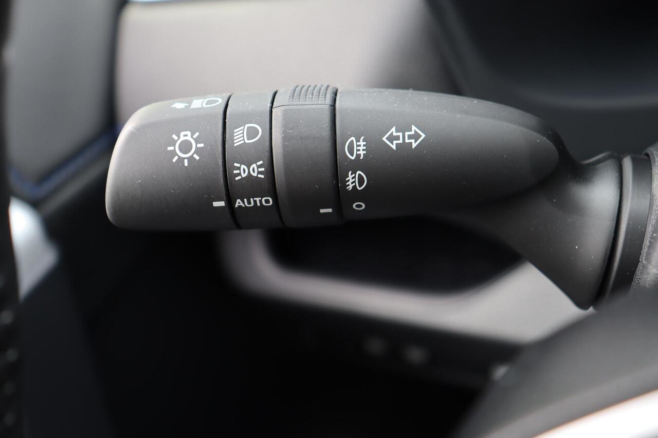 Toyota RAV4 2.5 Hybrid AWD BiTone, Stuurverwarming