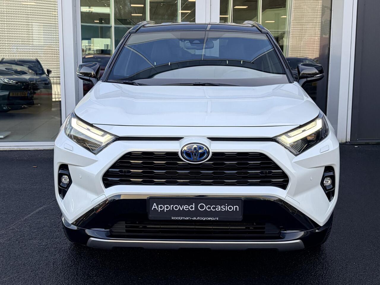 Toyota RAV4 AWD Bi-tone Navigatie, Stuurwiel- & Stoelverwarming, LED, PDC, LMV, Elek. bestuurdersstoel, Leder/stof
