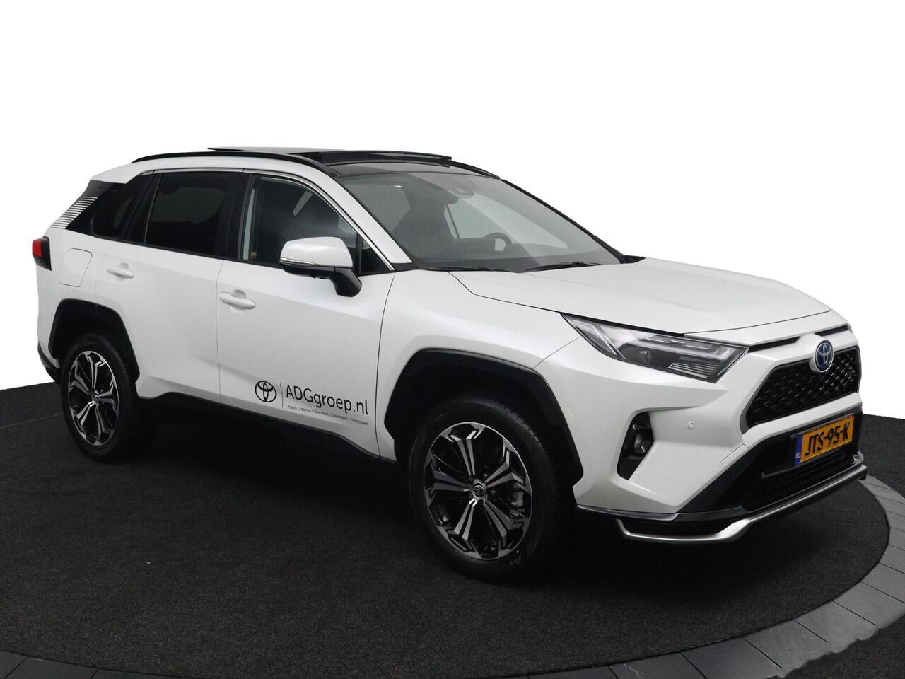 Toyota RAV4 2.5 Plug-in Hybrid AWD Limited Edition | Panoramadak | 360 Camera | Navigatie | Elektrisch verstelbare bestuurdersstoel |