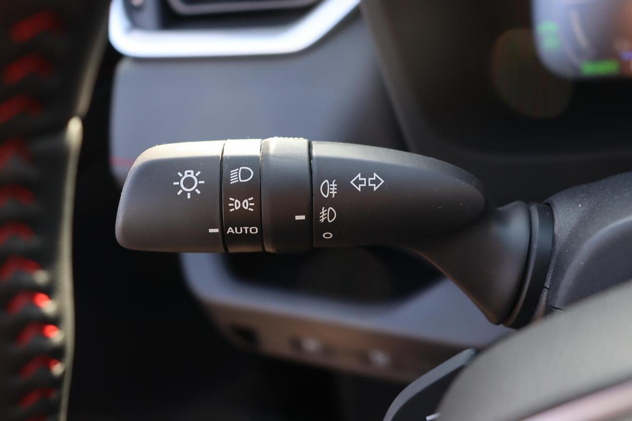 Toyota RAV4 2.5 Plug-in Hybrid AWD Bi-Tone Plus , Direct leverbaar met Extra Inruilvoordeel!