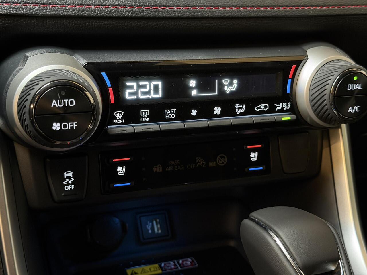 Toyota RAV4 2.5 Plug-in Hybrid AWD Bi-Tone Plus