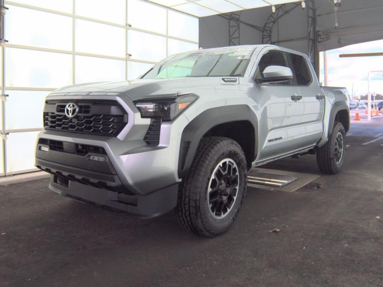 Toyota TACOMA TRD Off Road Hybrid 4x4 iForce Max