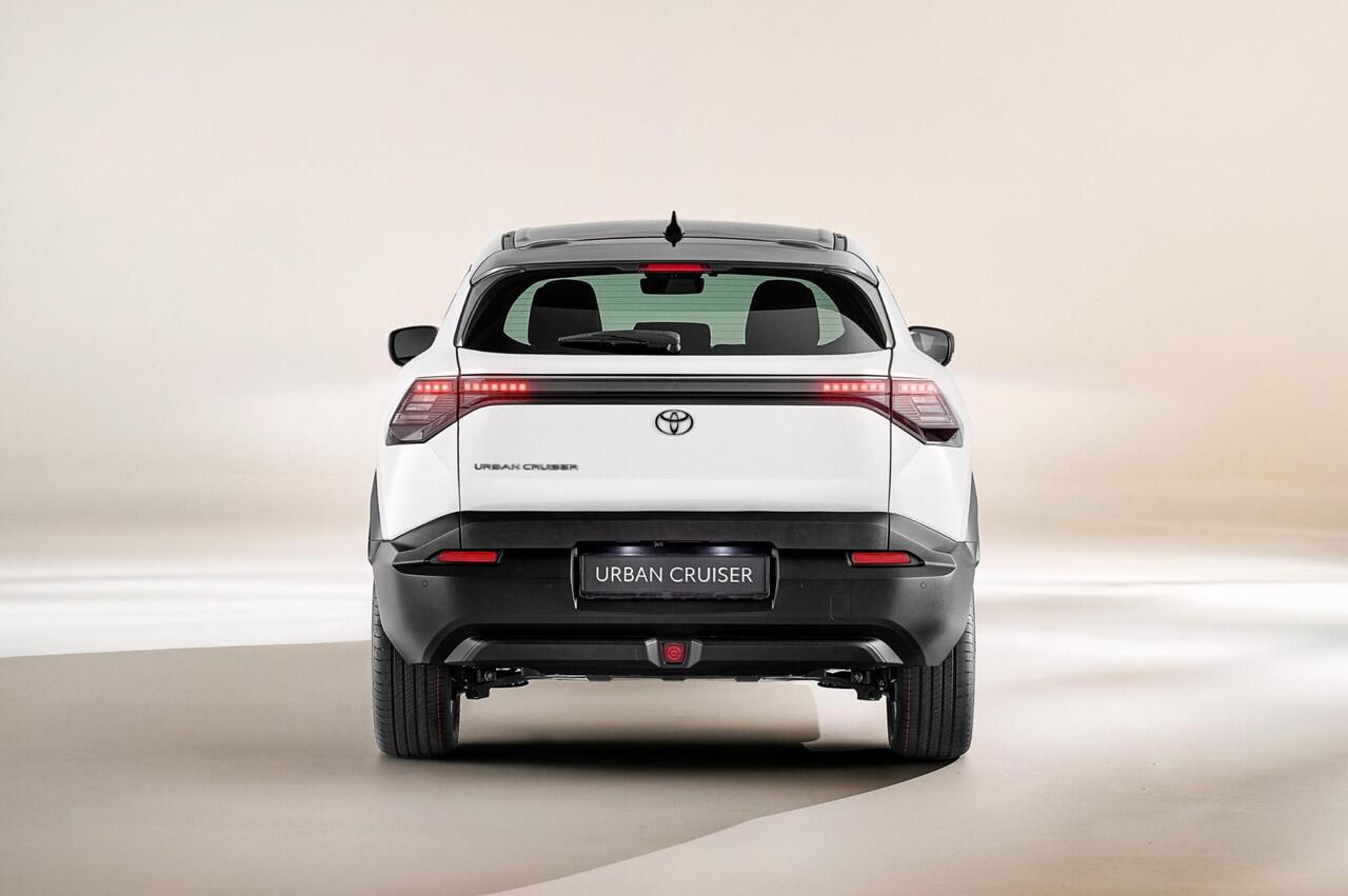 Toyota URBAN CRUISER Active 49 kWh ¤30.995,- RIJKLAAR! Nu ¤2.000,- voordeel! Nu extra scherp geprijsd!