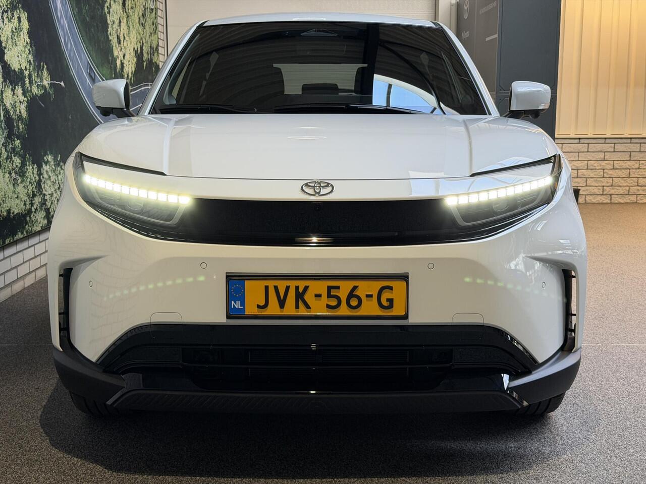 Toyota URBAN CRUISER Executive 61 kWh