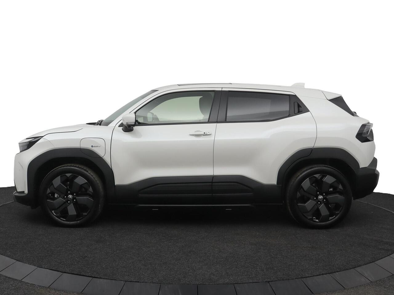 Toyota URBAN CRUISER Executive 61 kWh | Nieuw model! |