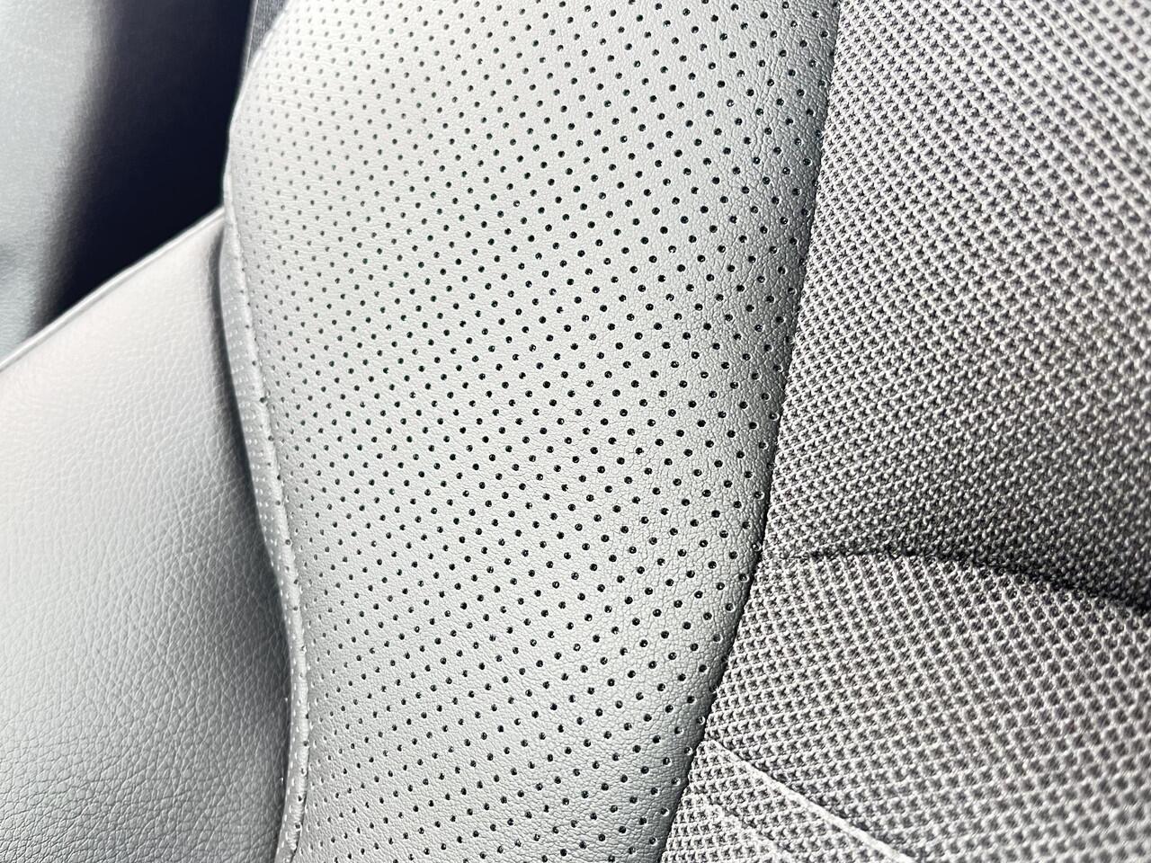 Toyota URBAN CRUISER Executive 61 kWh 100% ELEKTRISCH en 100% TOYOTA