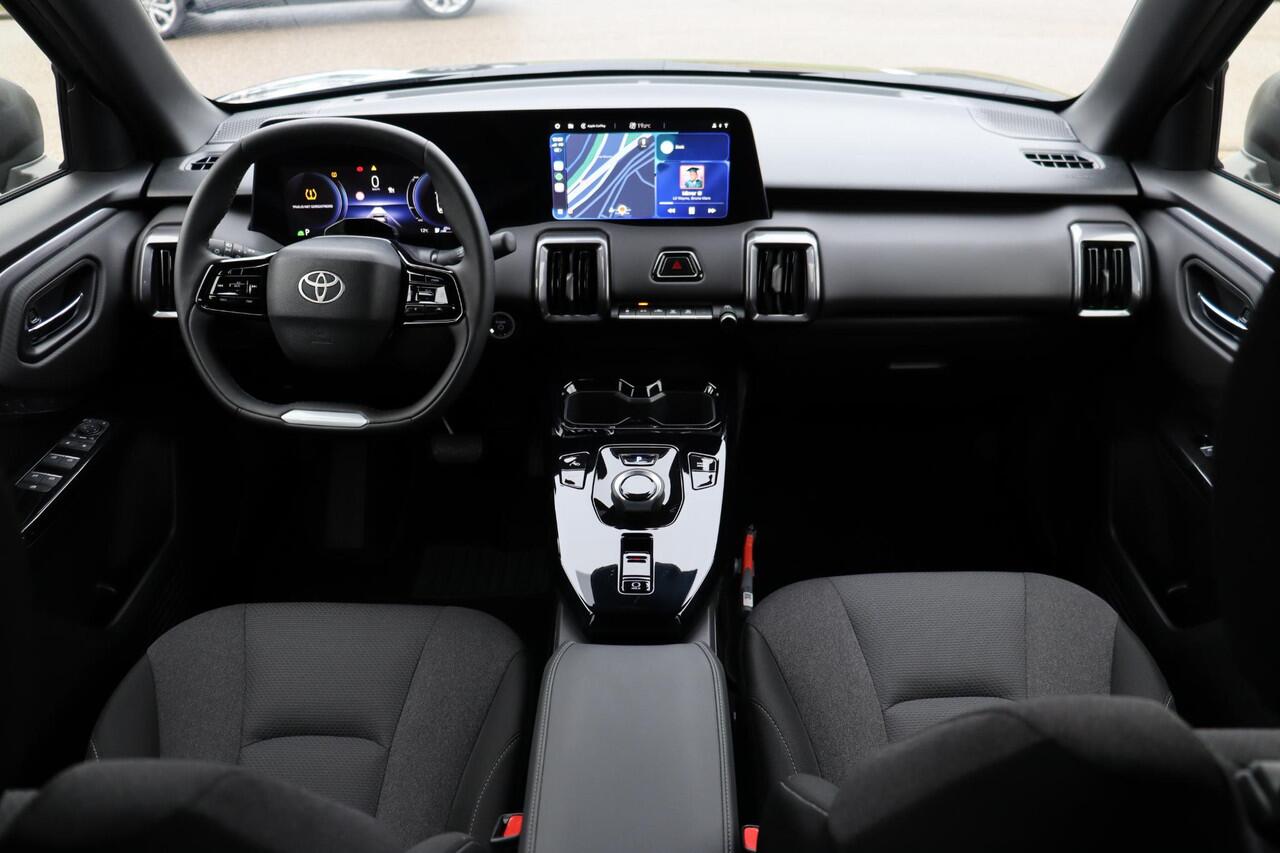 Toyota URBAN CRUISER Dynamic 61,1 kWh, Navi, Apple Carplay, Android Auto, Adaptieve cruise control, Stoel / stuurverwarming.