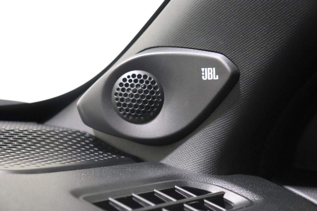 Toyota URBAN CRUISER Executive 61 kWh, JBL, BSM, 360 Camera, Leder, Apple Carplay / Android Auto, Pano met ¤1.500 demovoordeel