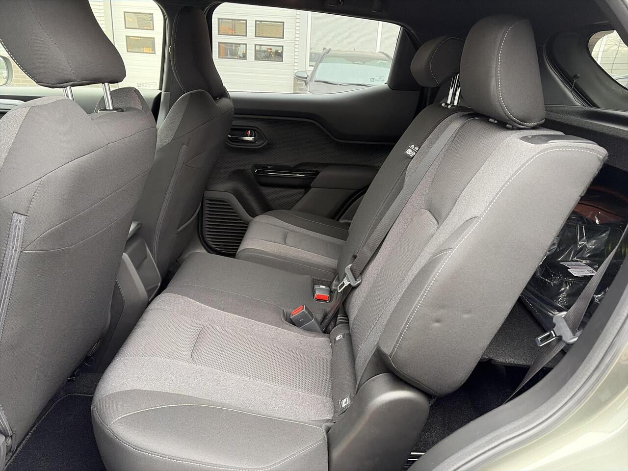 Toyota URBAN CRUISER Dynamic 61 kWh