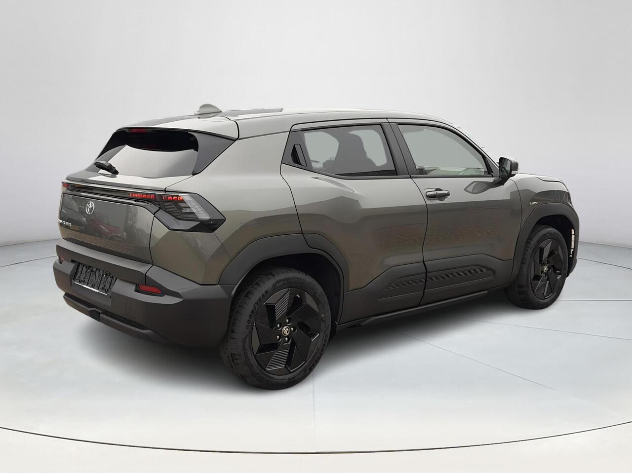 Toyota URBAN CRUISER Dynamic 61 kWh