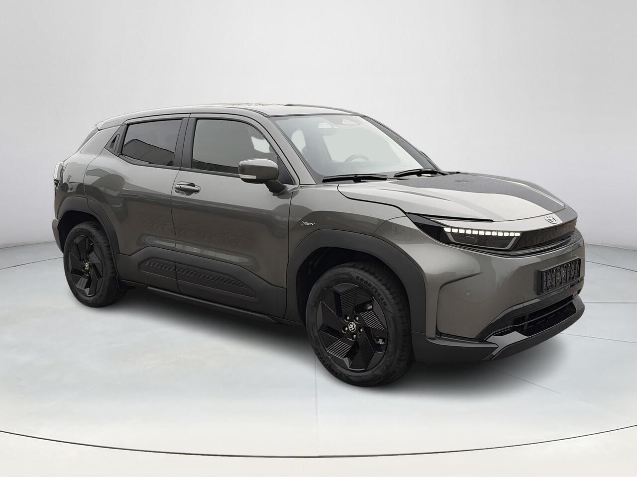 Toyota URBAN CRUISER Dynamic 61 kWh