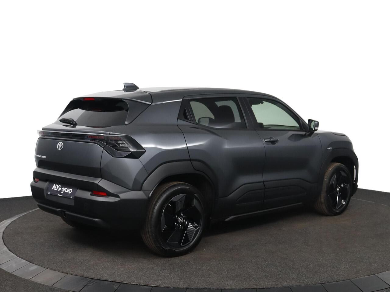 Toyota URBAN CRUISER Dynamic 61 kWh | Keyless Entry | Stuurwielverwarming | Navigatie | Apple Carplay | Android Auto