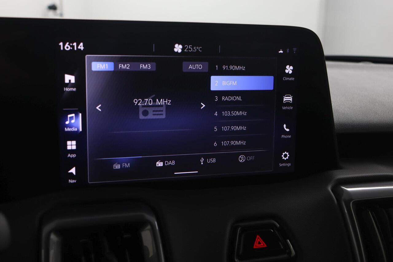 Toyota URBAN CRUISER Dynamic 61 kWh | Keyless Entry | Stuurwielverwarming | Navigatie | Apple Carplay | Android Auto