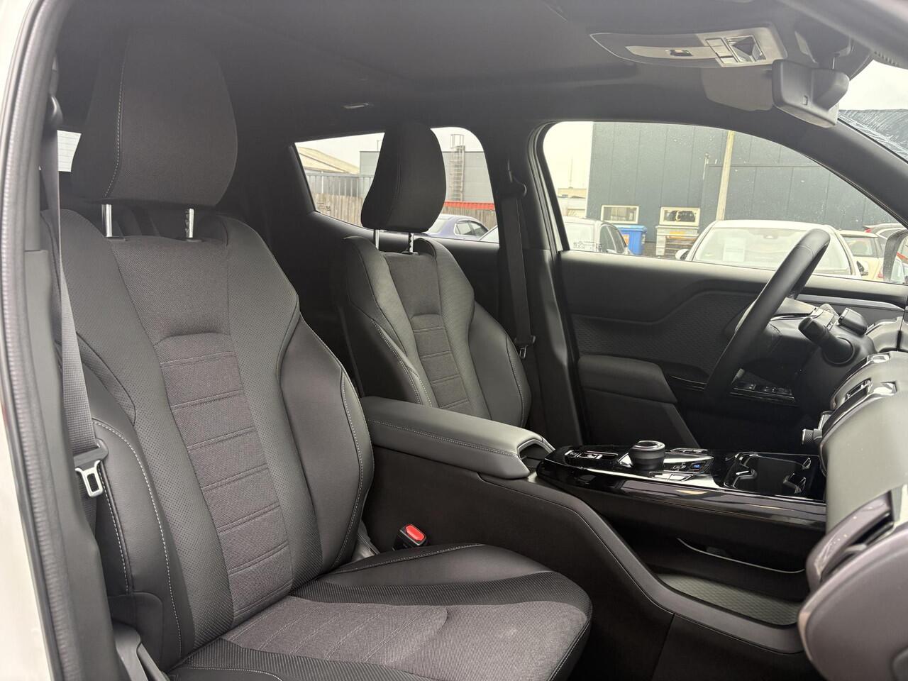 Toyota URBAN CRUISER Executive 61 kWh JBL Premium Sound | Panoramadak | 360 camera