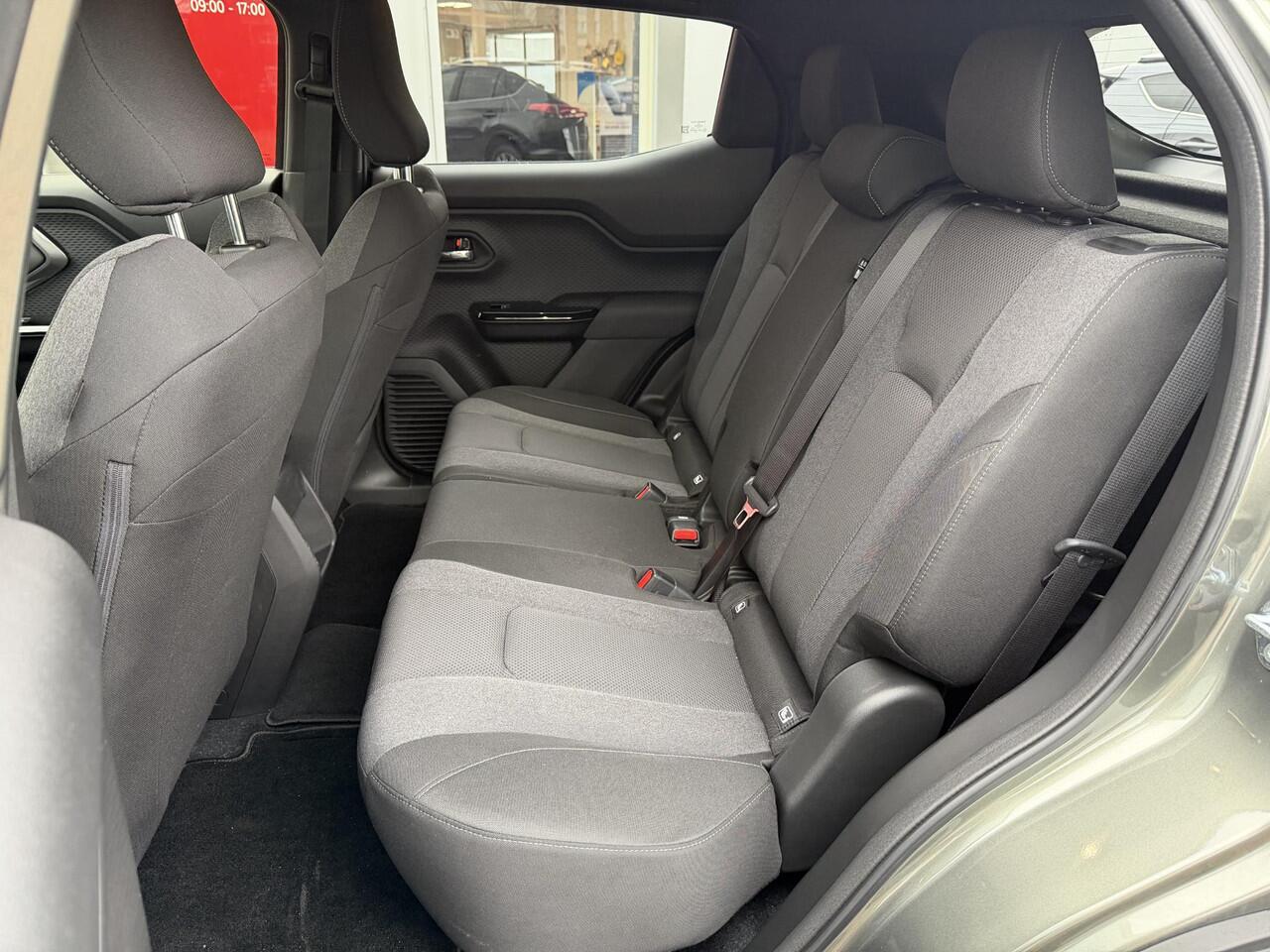Toyota URBAN CRUISER Dynamic 61 kWh