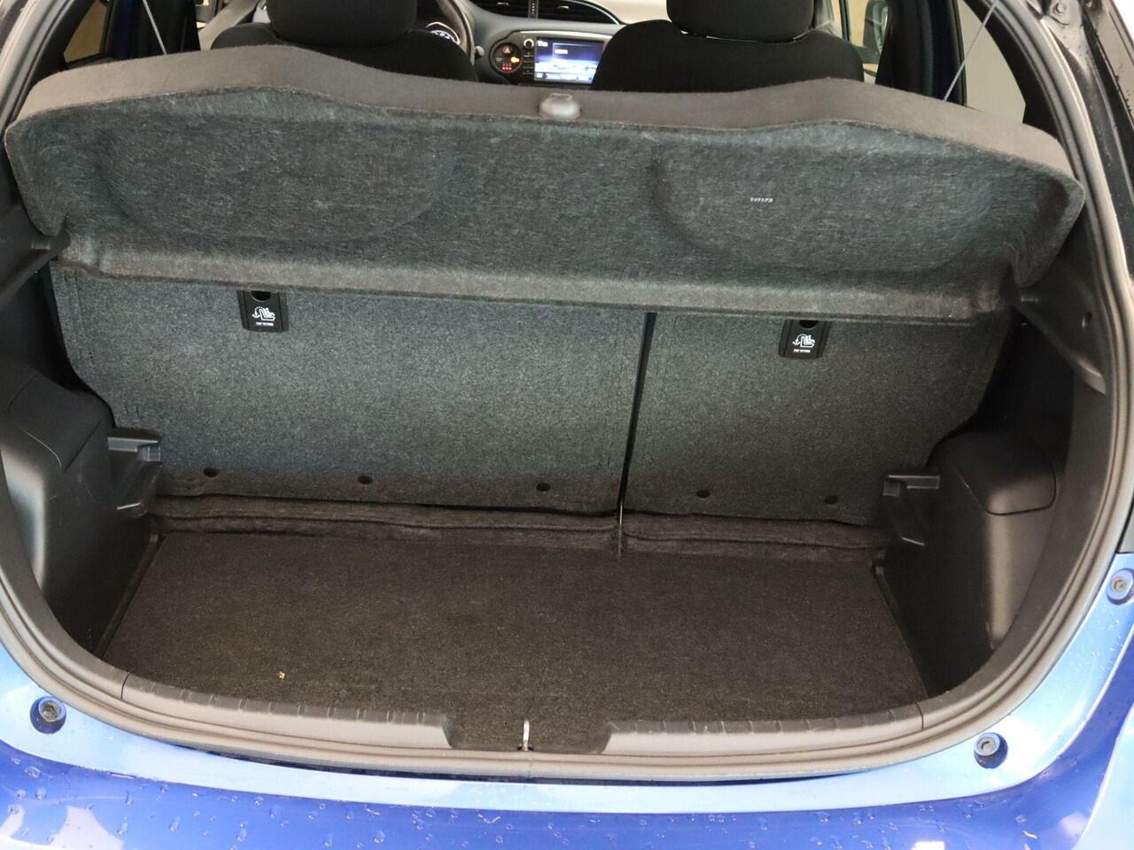 Toyota YARIS 1.5 Hybrid Bi-Tone - ORIGINEEL NEDERLANDSE AUTO - TWO TONE LAK - CAMERA - CLIMATE CONTROL - CRUISE CONTROL