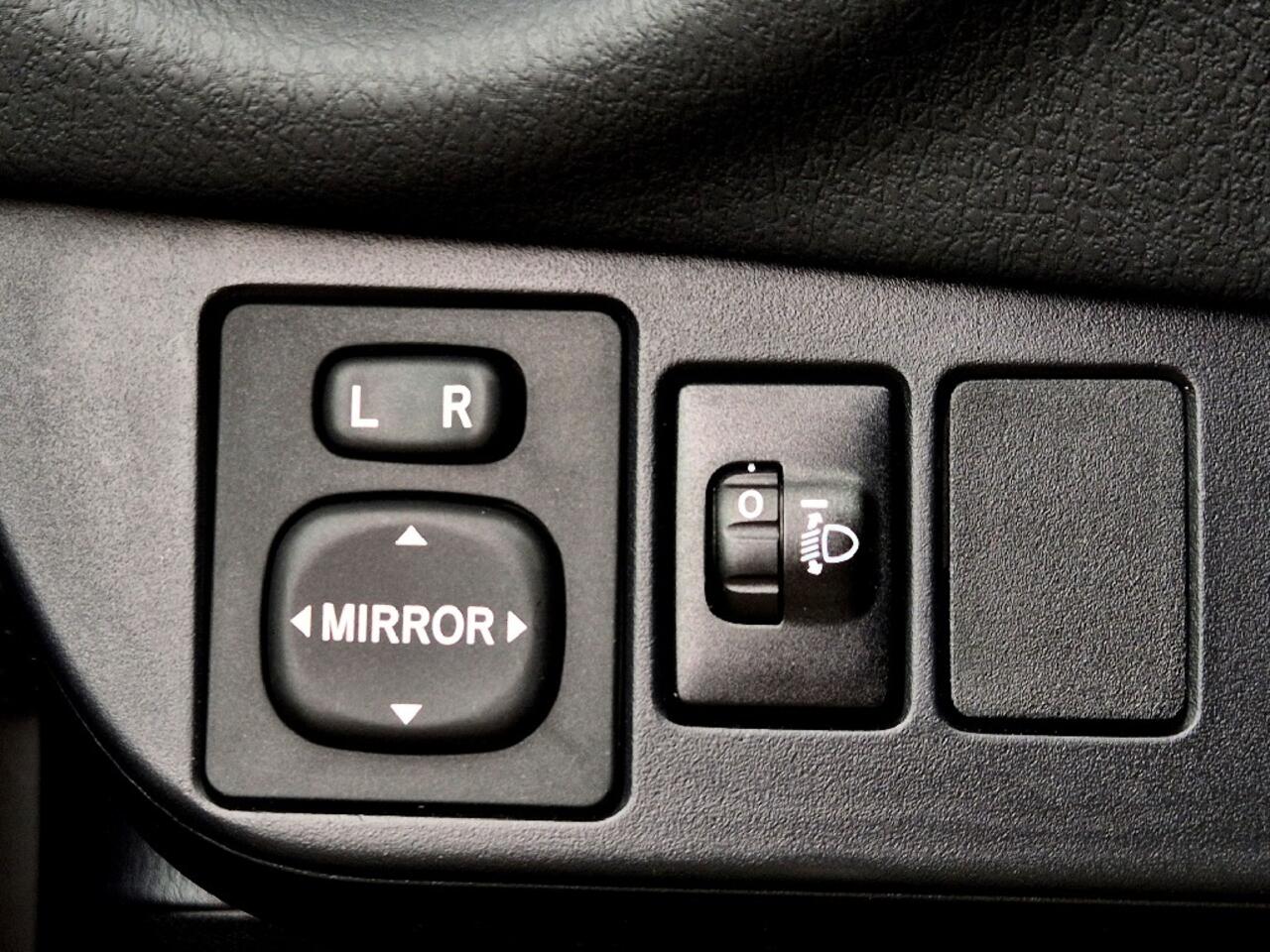 Toyota YARIS 1.5 Hybrid Automaat Design Sport | Stoelverwarming