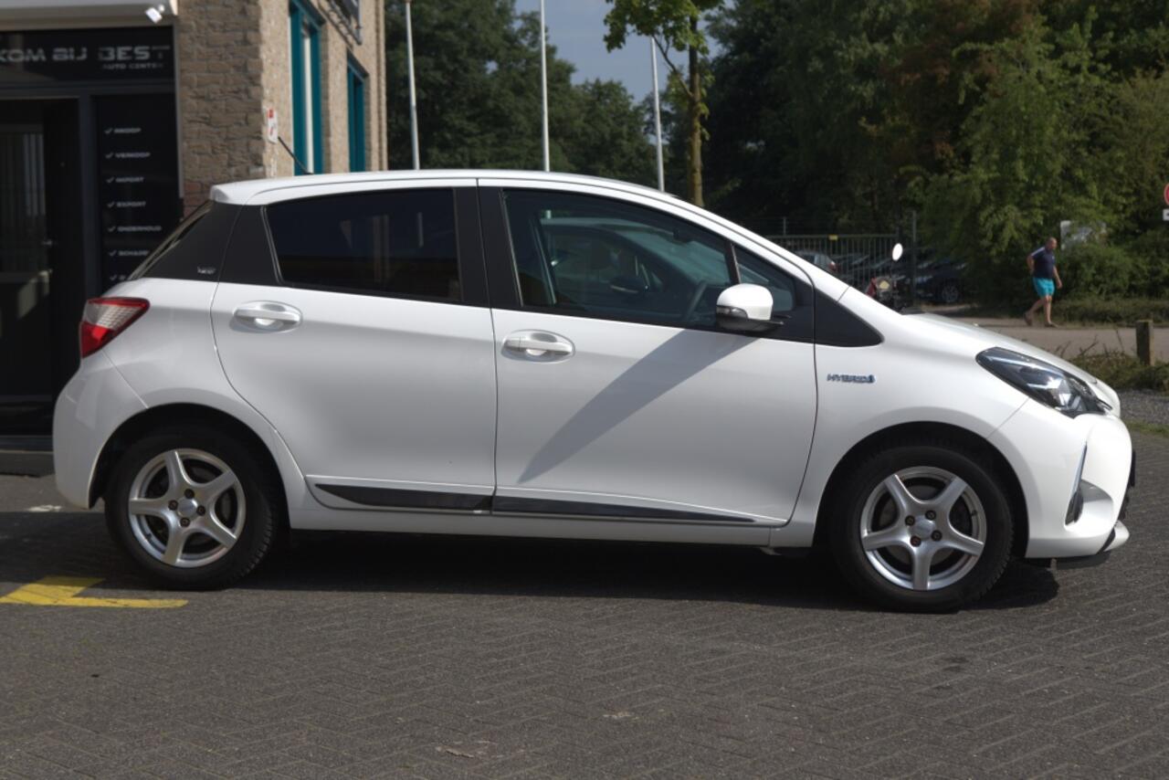 Toyota YARIS 1.5 Hyb. Dynamic