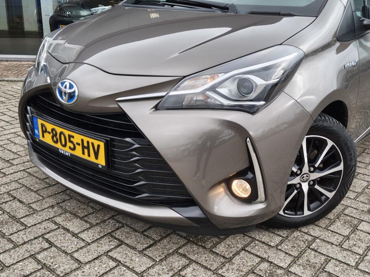 Toyota YARIS 1.5 Hybrid Dynamic | Cruise | Stoelverwarming | Achteruitrijcame