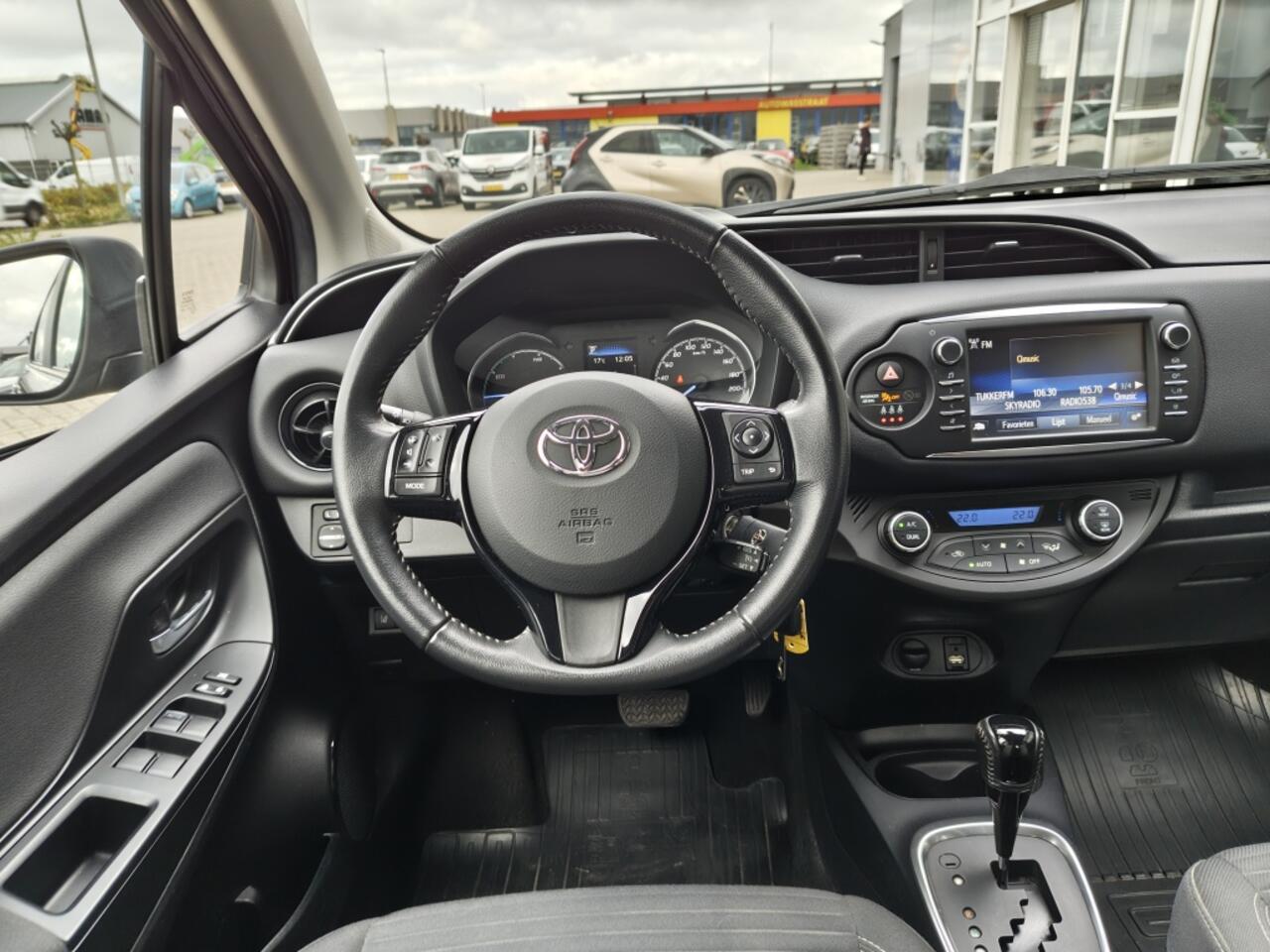 Toyota YARIS 1.5 Hybrid Dynamic | Cruise | Stoelverwarming | Achteruitrijcame