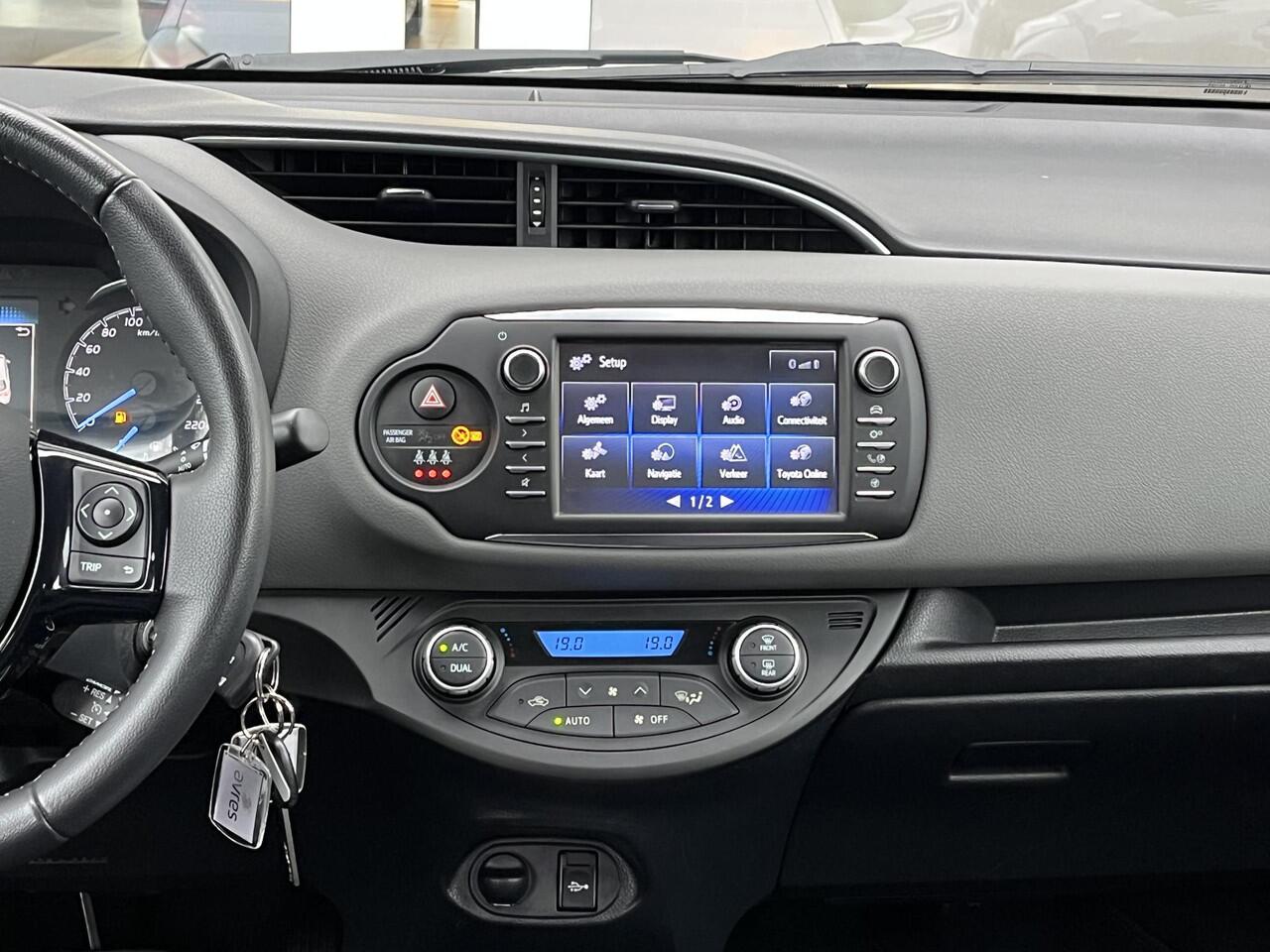 Toyota YARIS 1.5 Hybrid Aspiration | Navigatie | Cruise Control | Climate Control | Toyota garantie tot 2028!
