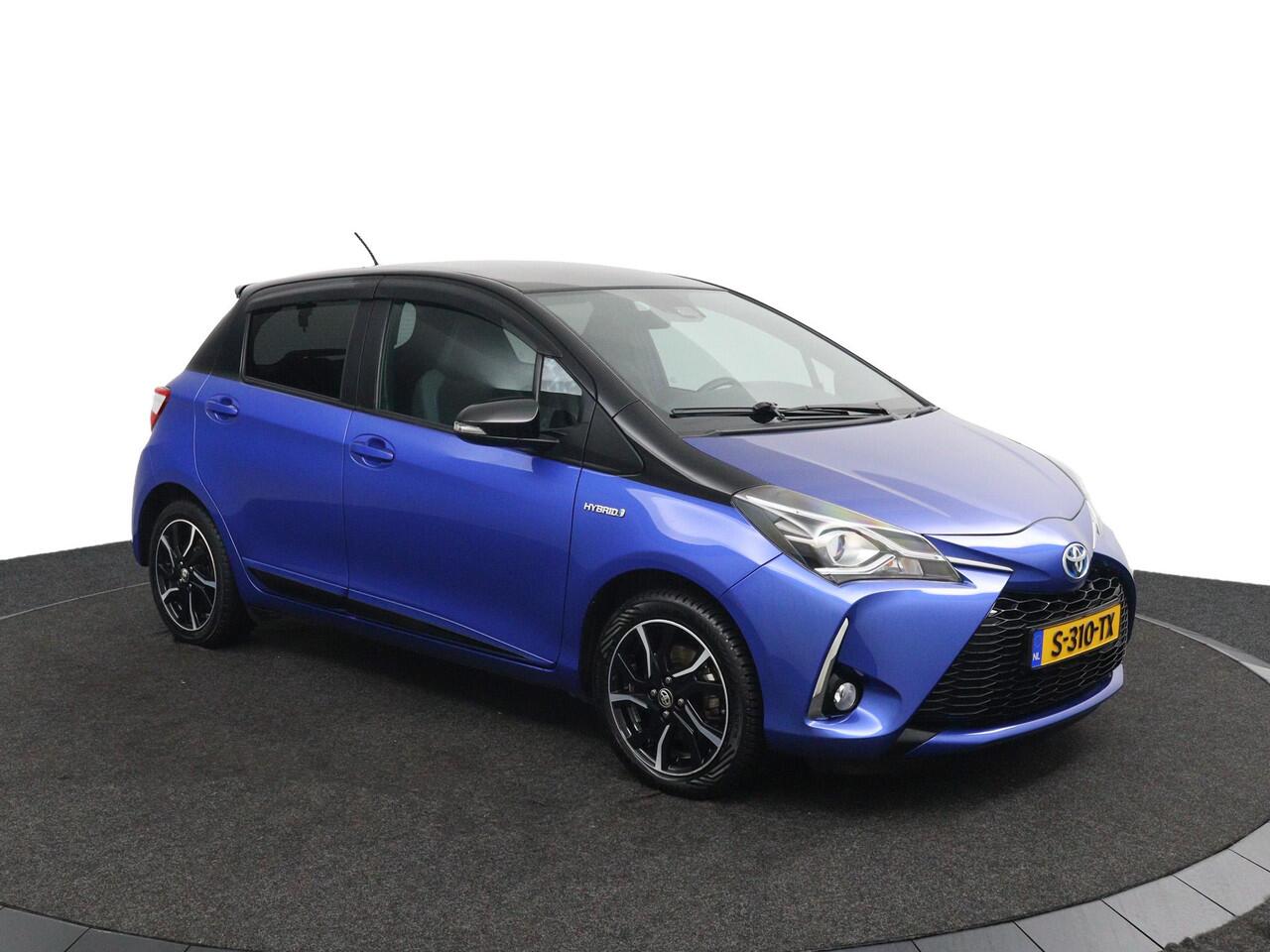 Toyota YARIS 1.5 Hybrid Bi-Tone | Led Verlichting | Achteruitrijcamera | Stoelverwarming | Keyless Start |