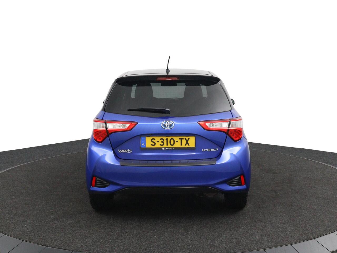 Toyota YARIS 1.5 Hybrid Bi-Tone | Led Verlichting | Achteruitrijcamera | Stoelverwarming | Keyless Start |