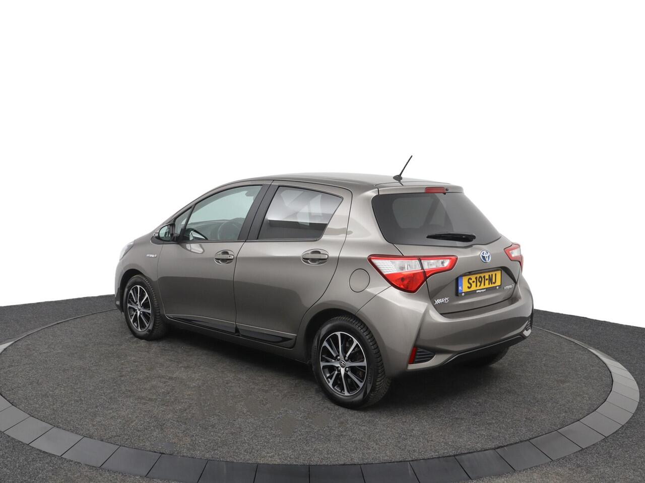 Toyota YARIS 1.5 Hybrid Design Sport | Climate control | Cruisecontrol | Parkeercamera |