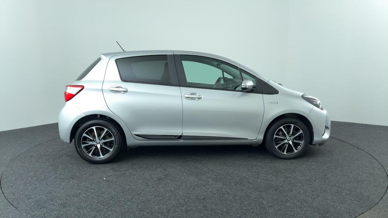 Toyota YARIS 1.5 Hybrid Aspiration | Stoelverwarming | Climate Control | Cruise Control