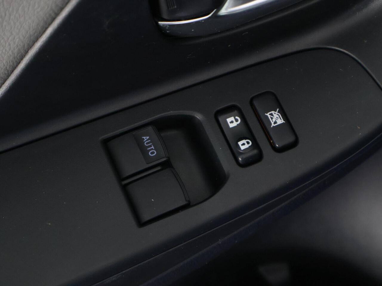 Toyota YARIS 1.0 VVT-i Energy | Dealer onderhouden | Airco | Camera